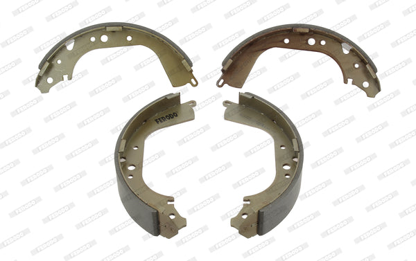 Brake Shoes Fsb411 Nissan Hardbody 2.0I 4X4 Toyota Hilux 2.7 3.0D