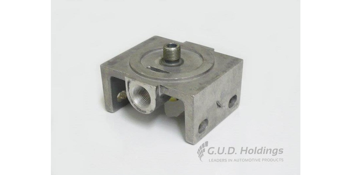 CF16 Fuel Filter Head (GUD) - Modern Auto Parts